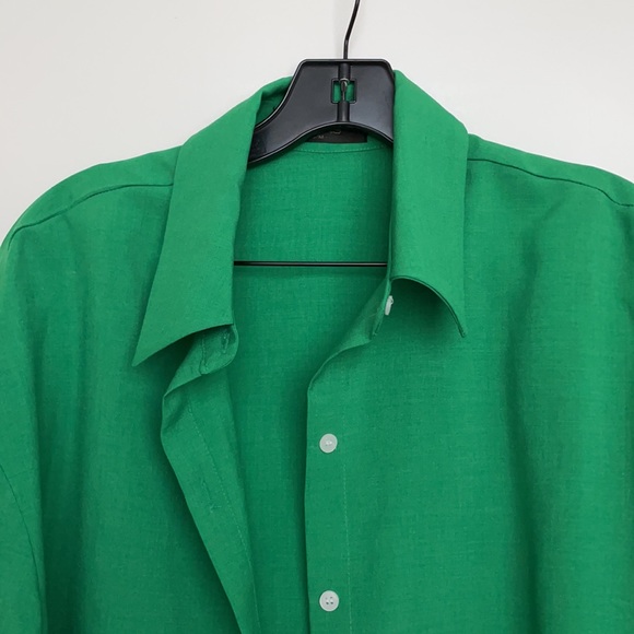 Set (shirt & shorts) - Picture 4 of 11